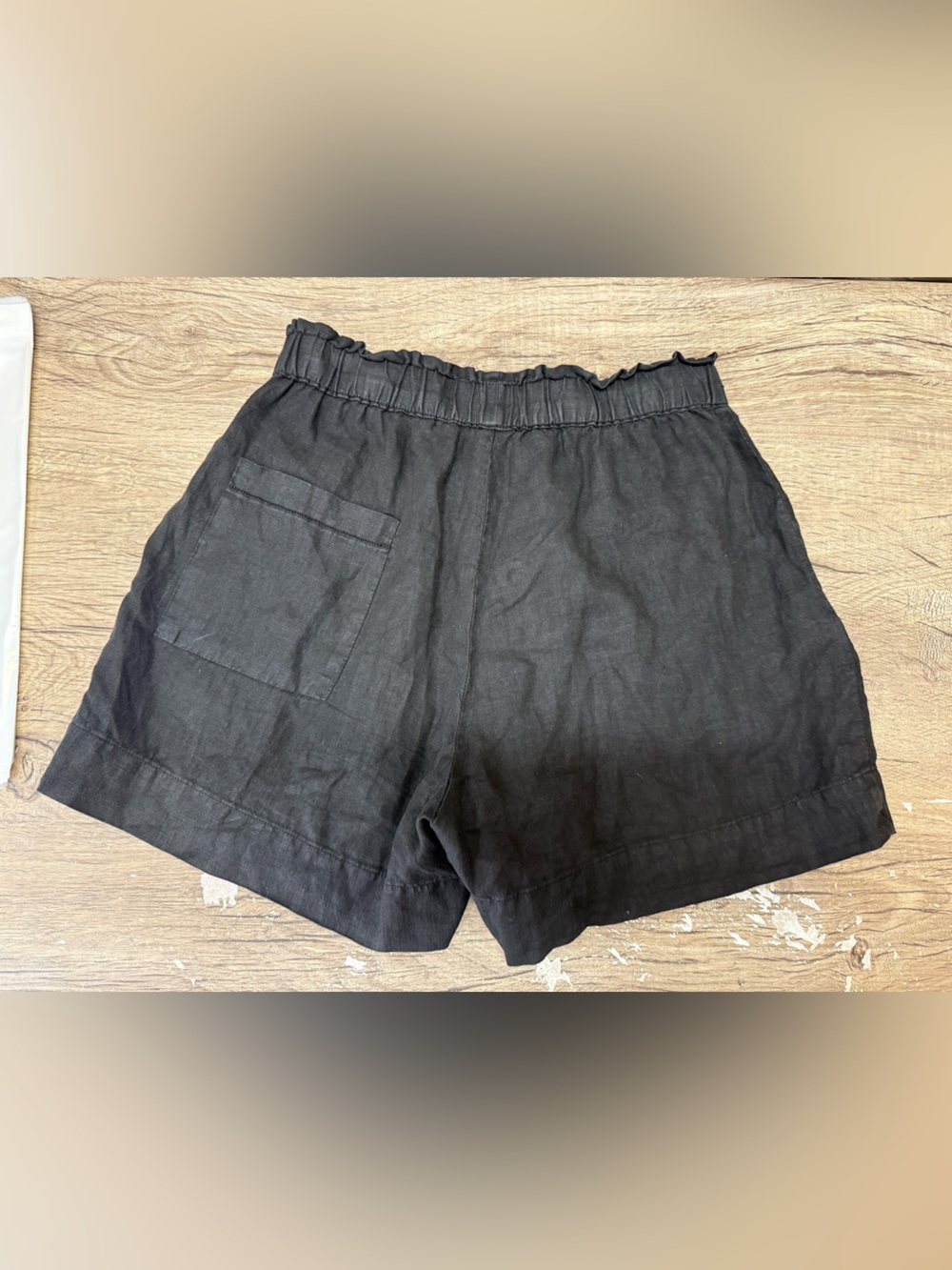 AQUARIUS COCKTAIL BLACK
DOLLY LINEN SHORTS SIZE 2 - M